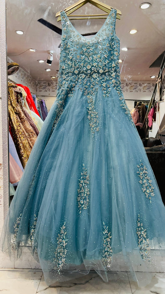 Perfect Prom Ball Gowns for a Showstopping Entrance