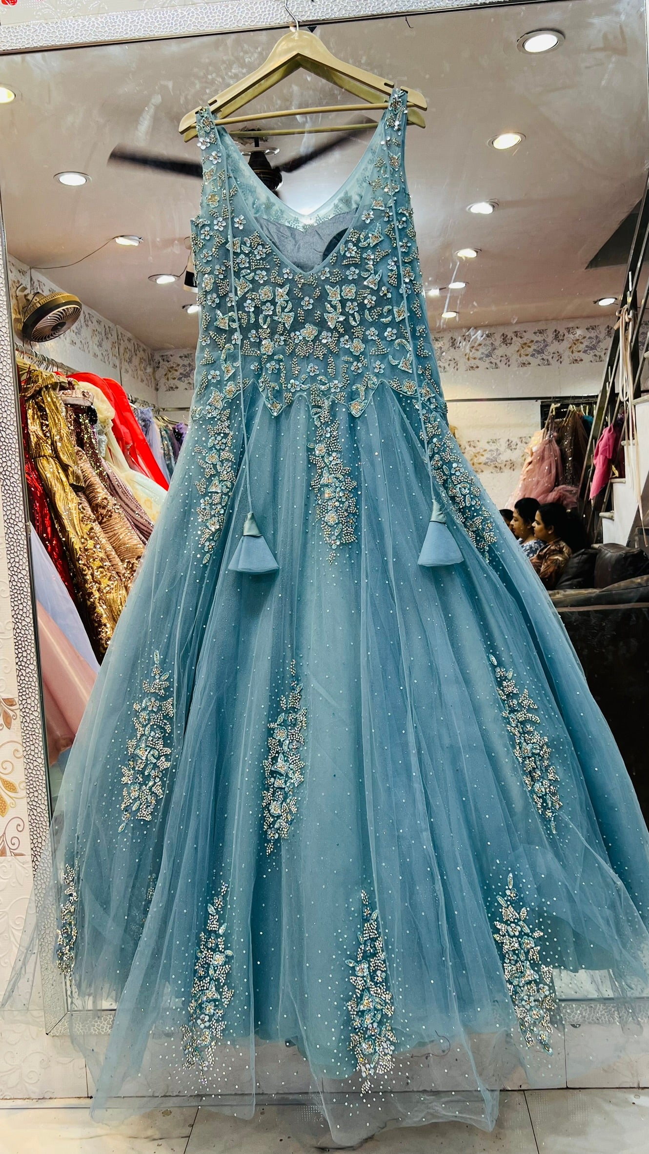 Perfect Prom Ball Gowns for a Showstopping Entrance