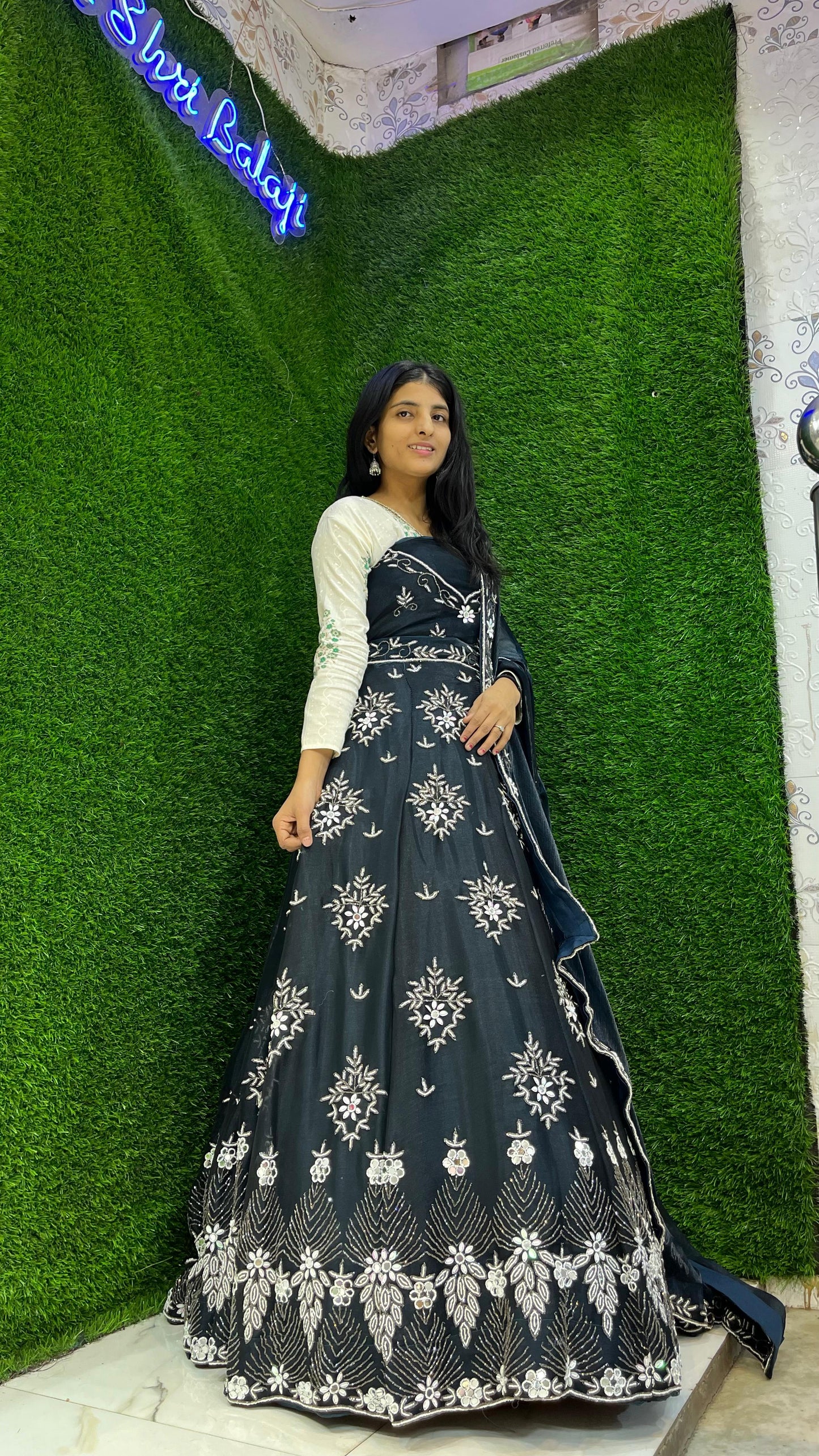 Emerald Elegance – Semi-Stitched Lehenga with Handwork