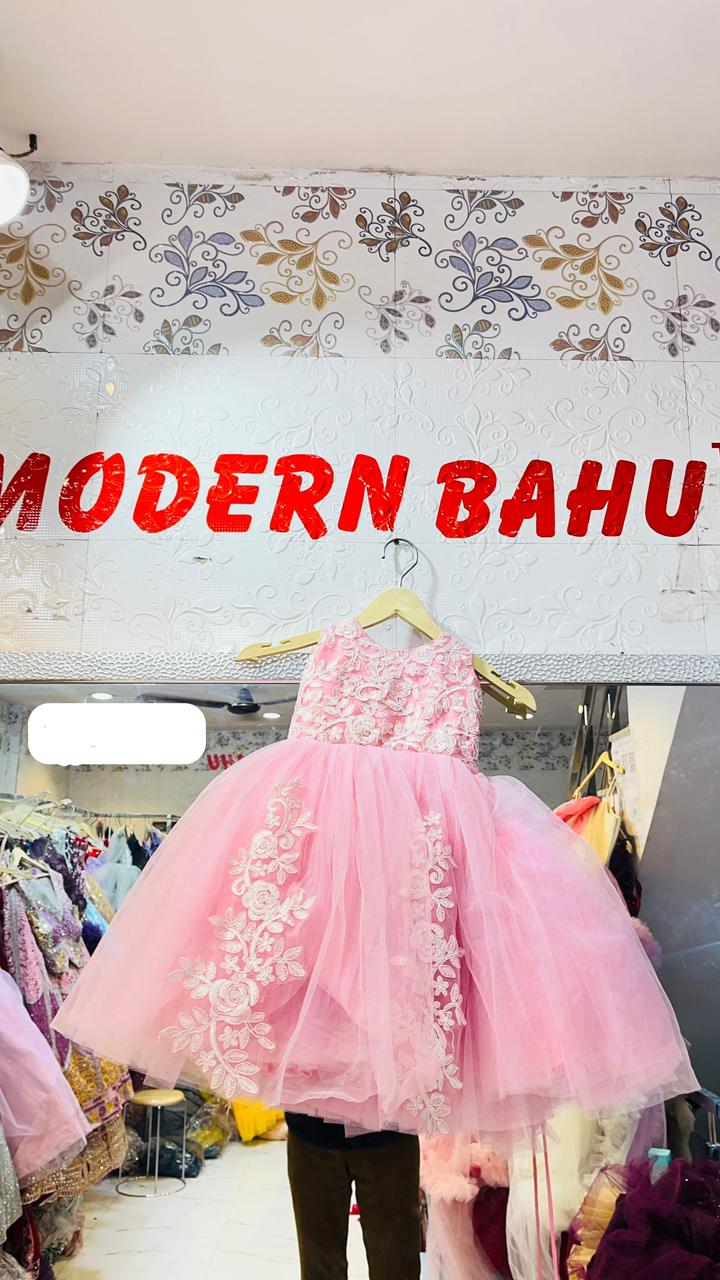 Adorable Baby Pink Tulle Princess Frock with White Floral Lace Applique – Luxury Kids Party Wear