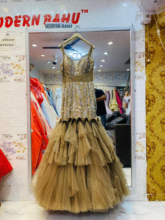 Glamorous Champagne Gold Mermaid Gown with Silver Leaf Embroidery & Tiered Ruffle Skirt – Red Carpet Evening Wear