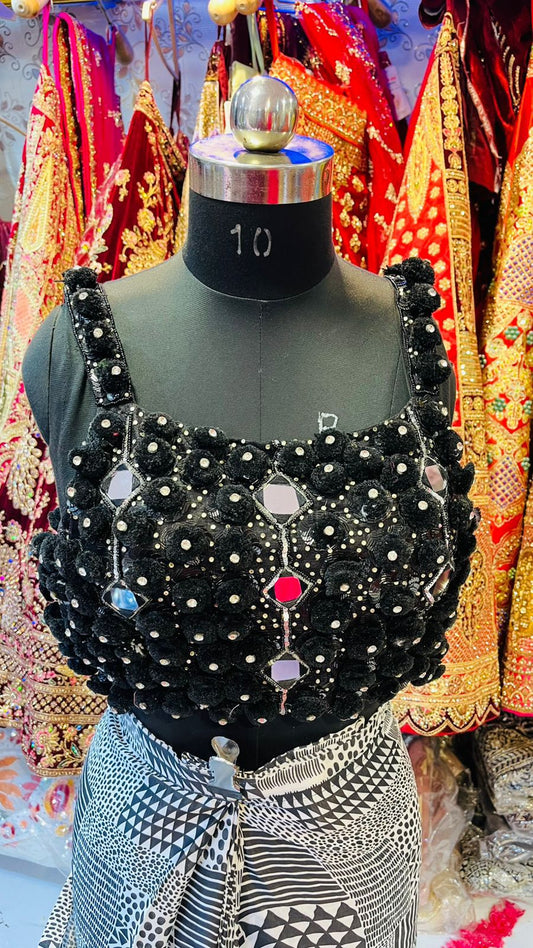 Black & White Geometric Print Saree – 3D Mirror Work Blouse for Farewell & Parties