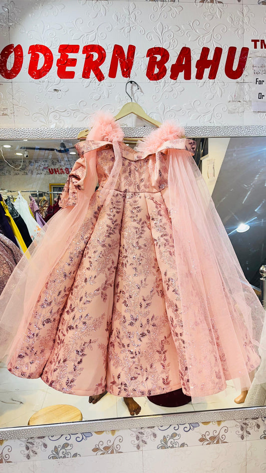 Beatifull kids baby pink gown