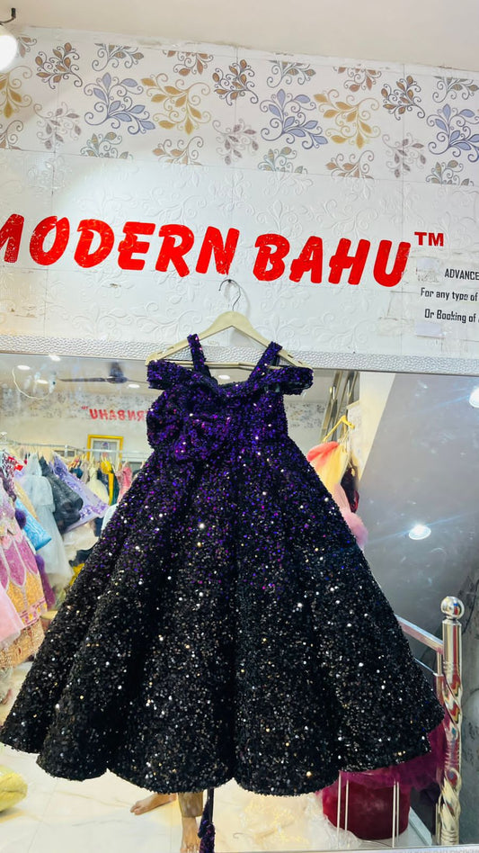 Dazzling Midnight Purple All-Over Sequin Kids Ball Gown with Cold-Shoulder Design & Bow Accent – Glamorous Party Wear